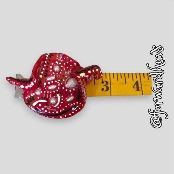 Handcrafted Artisan Southwest Style Sculpted Clay Brooch by Lima - Picture 8 of 11